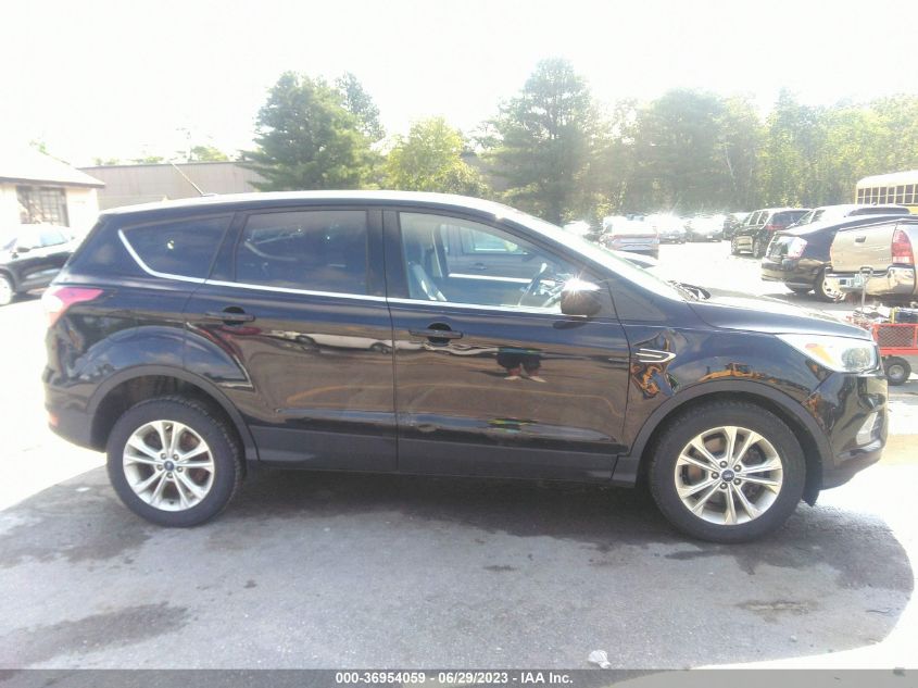 2017 FORD ESCAPE SE - 1FMCU9G9XHUE11464