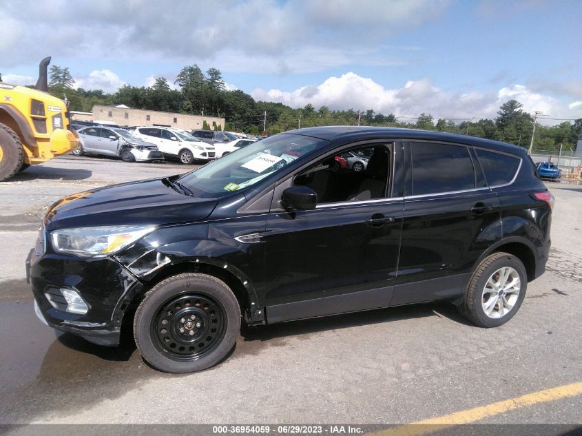 2017 FORD ESCAPE SE - 1FMCU9G9XHUE11464