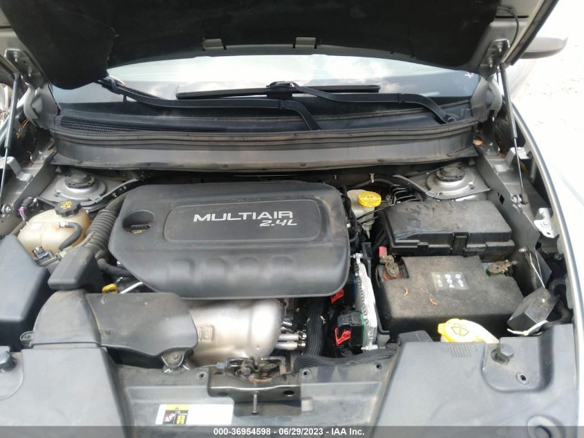 2015 JEEP CHEROKEE LATITUDE - 1C4PJLCB4FW632628