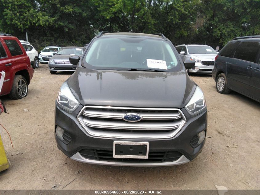 2017 FORD ESCAPE SE - 1FMCU9GD5HUB05714