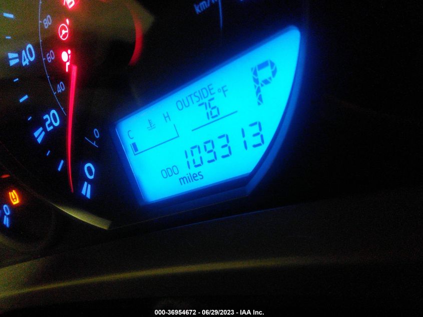 2016 TOYOTA RAV4 LE - JTMBFREV7GJ082605