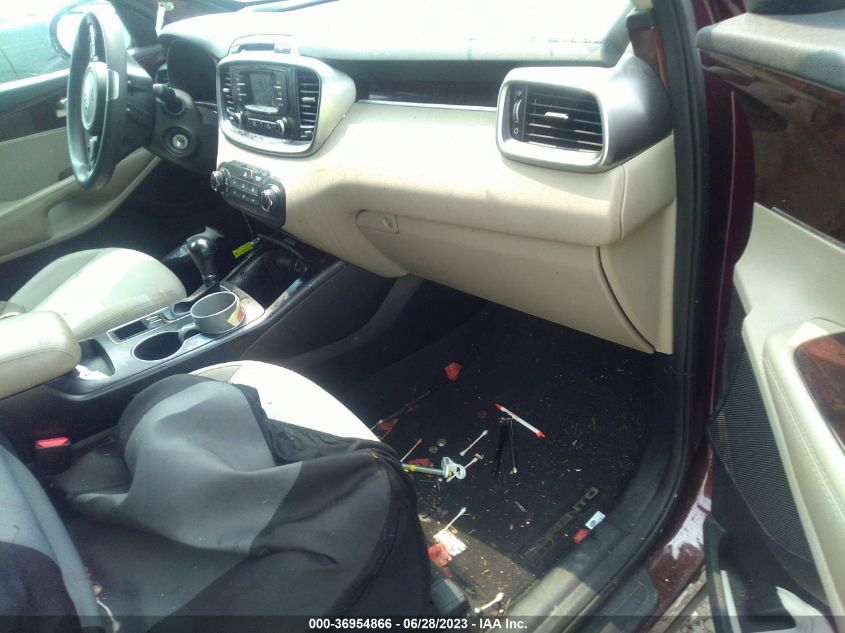 2016 KIA SORENTO LX/L - 5XYPGDA38GG125553