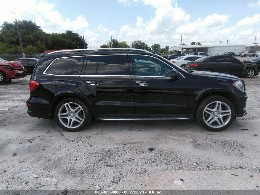 2015 MERCEDES-BENZ GL-CLASS GL 550 - 4JGDF7DE7FA494838