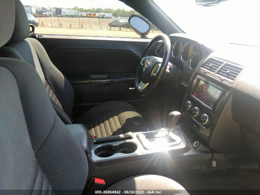 2013 DODGE CHALLENGER SXT - 2C3CDYAG8DH631421