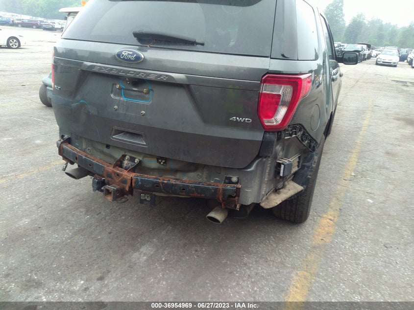 VIN 1FM5K8D87HGA15527 2017 FORD EXPLORER XLT