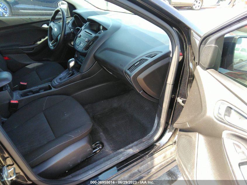 2015 FORD FOCUS SE - 1FADP3K26FL287421
