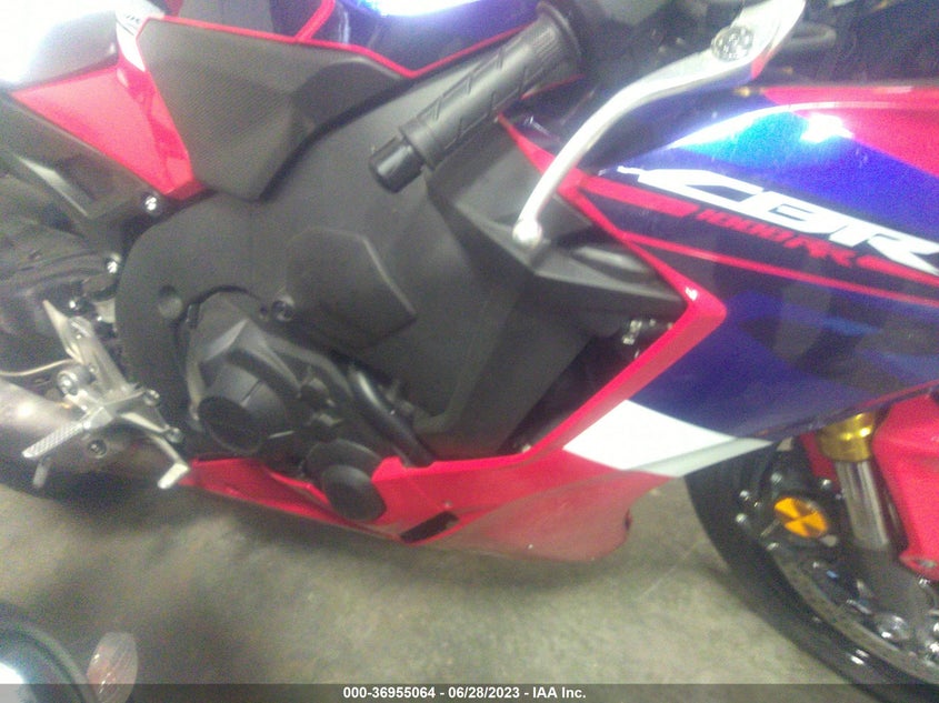 VIN JH2SC7712NK500199 2022 HONDA CBR1000 RR
