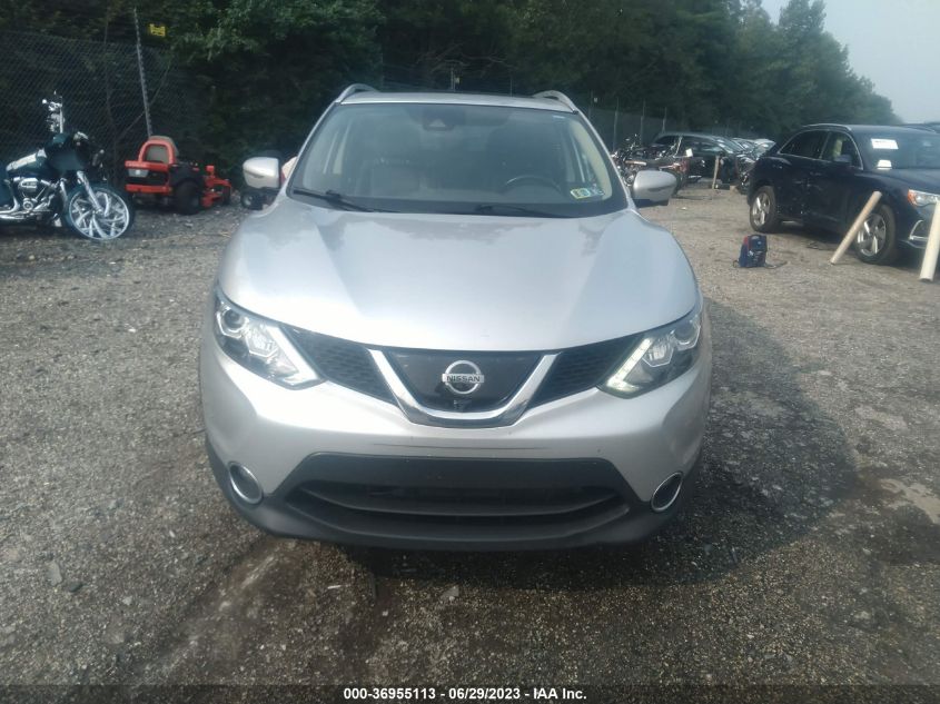 2017 NISSAN ROGUE SPORT SL - JN1BJ1CR8HW144056