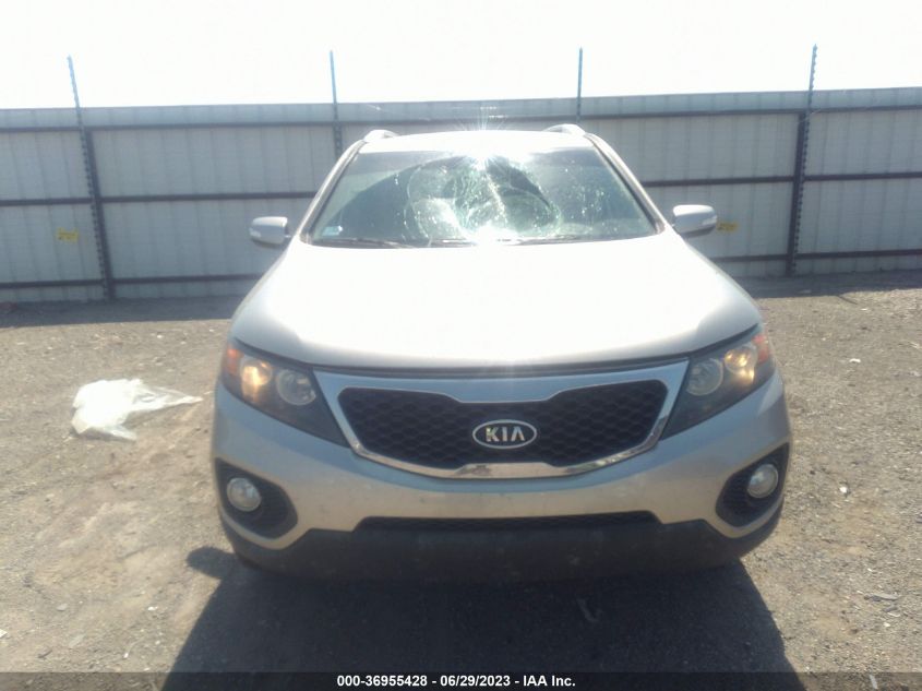 2013 KIA SORENTO LX - 5XYKT4A60DG410467