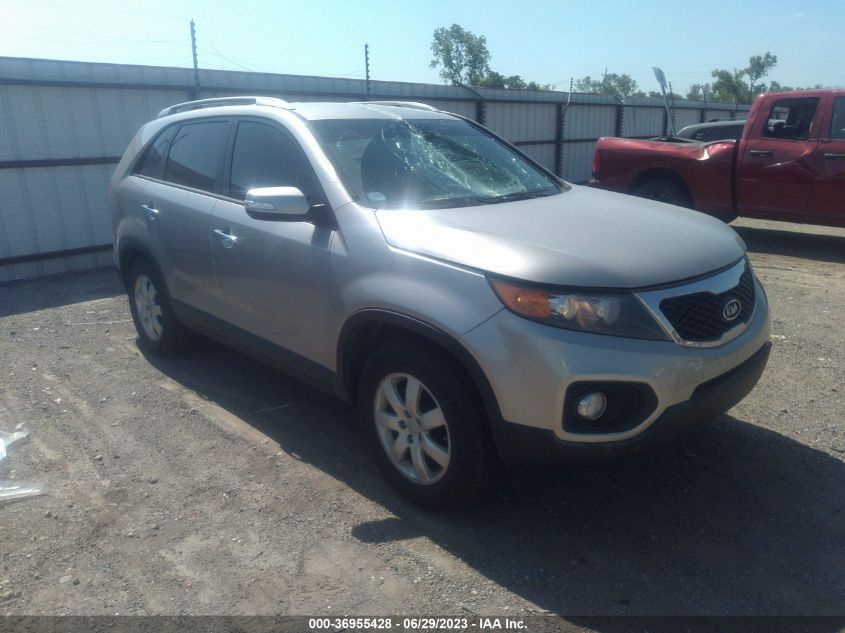 2013 KIA SORENTO LX - 5XYKT4A60DG410467