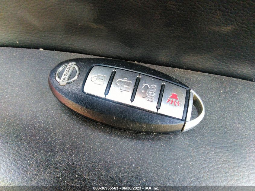 2015 NISSAN SENTRA SR - 3N1AB7AP4FY272877