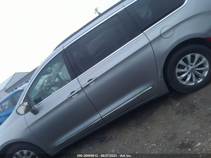 2017 CHRYSLER PACIFICA TOURING L - 2C4RC1BG8HR812484