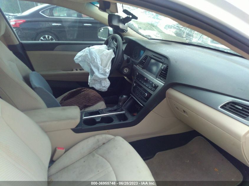2016 HYUNDAI SONATA 2.4L SE - 5NPE24AF7GH274948