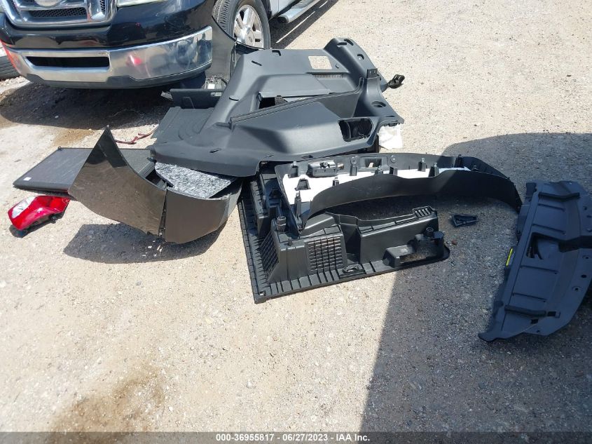 2019 CHEVROLET EQUINOX LT - 3GNAXKEV0KS665905
