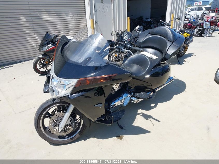 2013 VICTORY MOTORCYCLES VISION TOUR - 5VPSW36N0D3014286