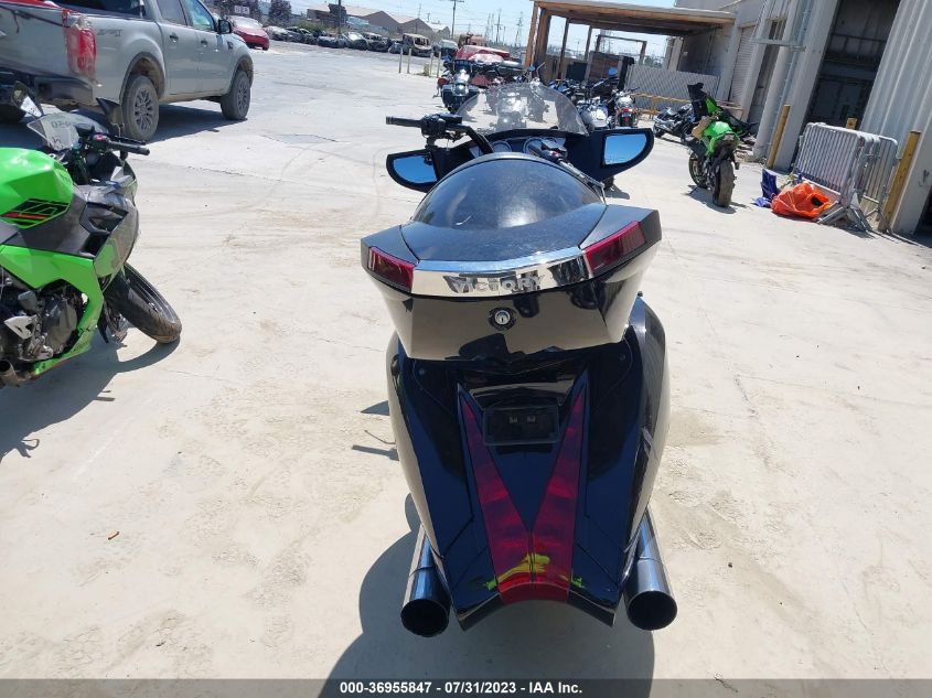 2013 VICTORY MOTORCYCLES VISION TOUR - 5VPSW36N0D3014286