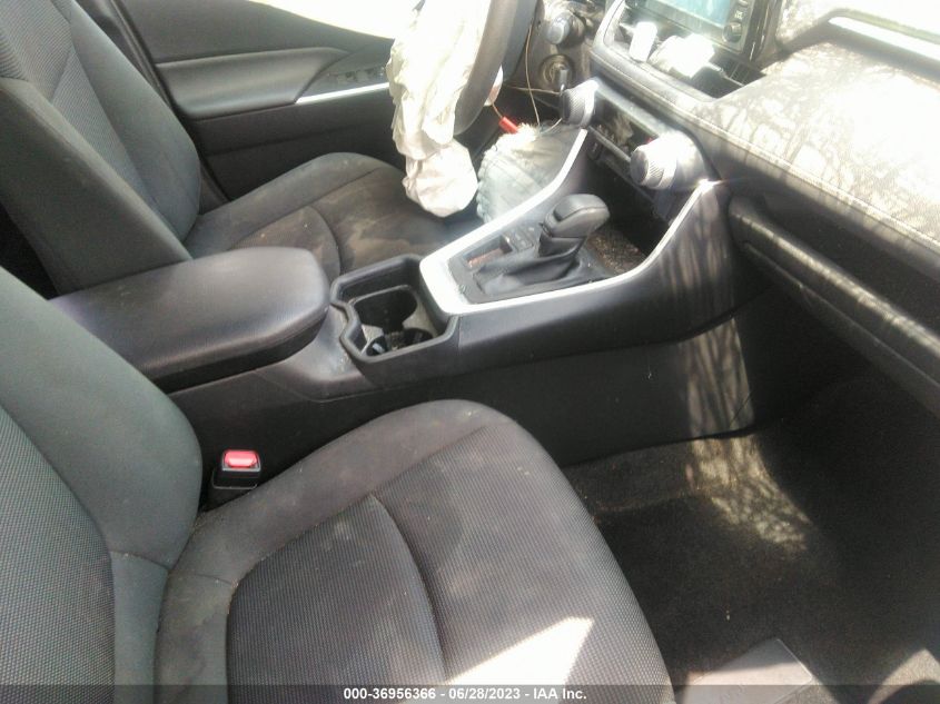 2019 TOYOTA RAV4 LE - JTMH1RFV8KD002436