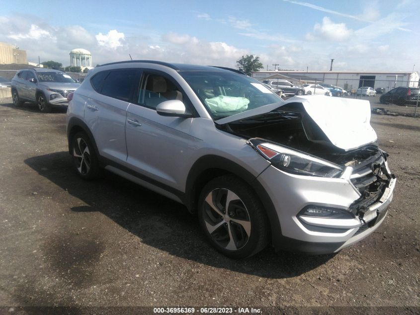2017 HYUNDAI TUCSON VALUE - KM8J3CA29HU567756