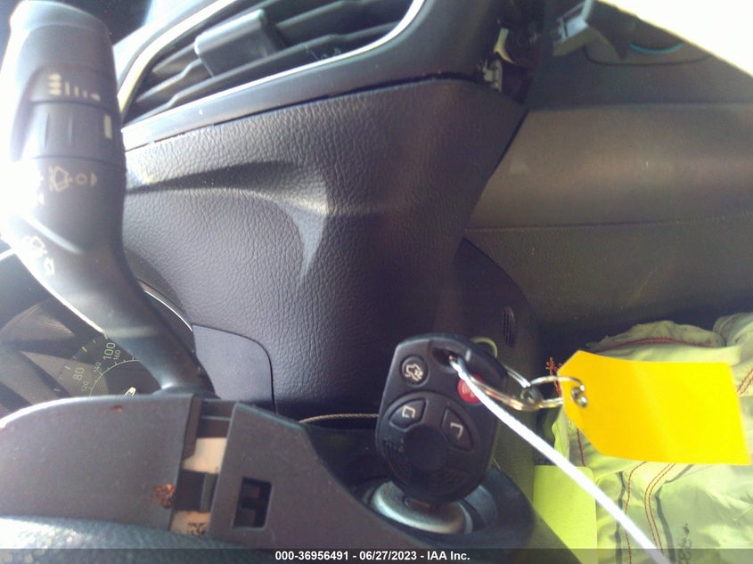VIN 1FADP3H25JL222687 2018 FORD FOCUS SEL
