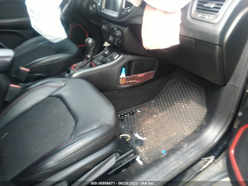 2020 JEEP COMPASS TRAILHAWK - 3C4NJDDB5LT195526