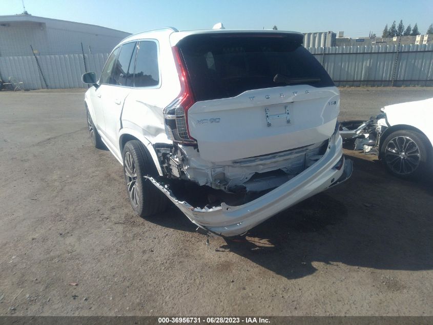 2020 VOLVO XC90 MOMENTUM - YV4102PK2L1612252