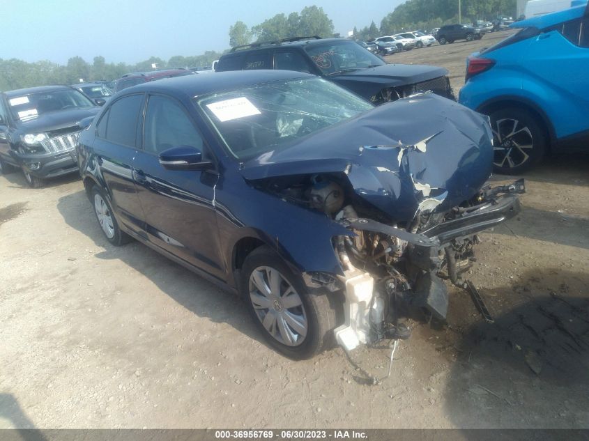 2014 VOLKSWAGEN JETTA SEDAN SE - 3VWD17AJ5EM369128