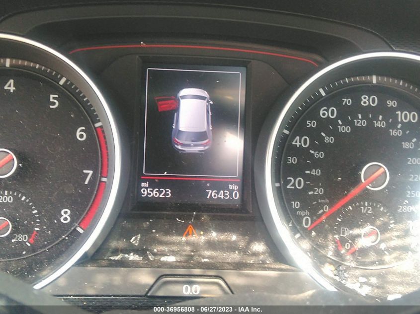 2017 VOLKSWAGEN GOLF GTI S/SE/AUTOBAHN/SPORT - 3VW547AU1HM021126