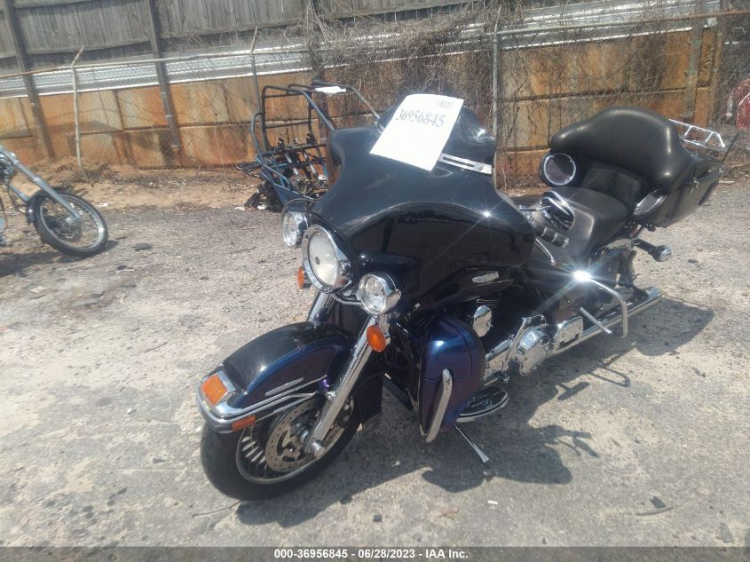 2010 HARLEY-DAVIDSON FLHTK 1HD1KEM13AB619632