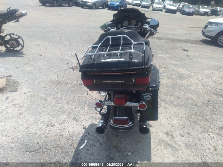 2010 HARLEY-DAVIDSON FLHTK 1HD1KEM13AB619632