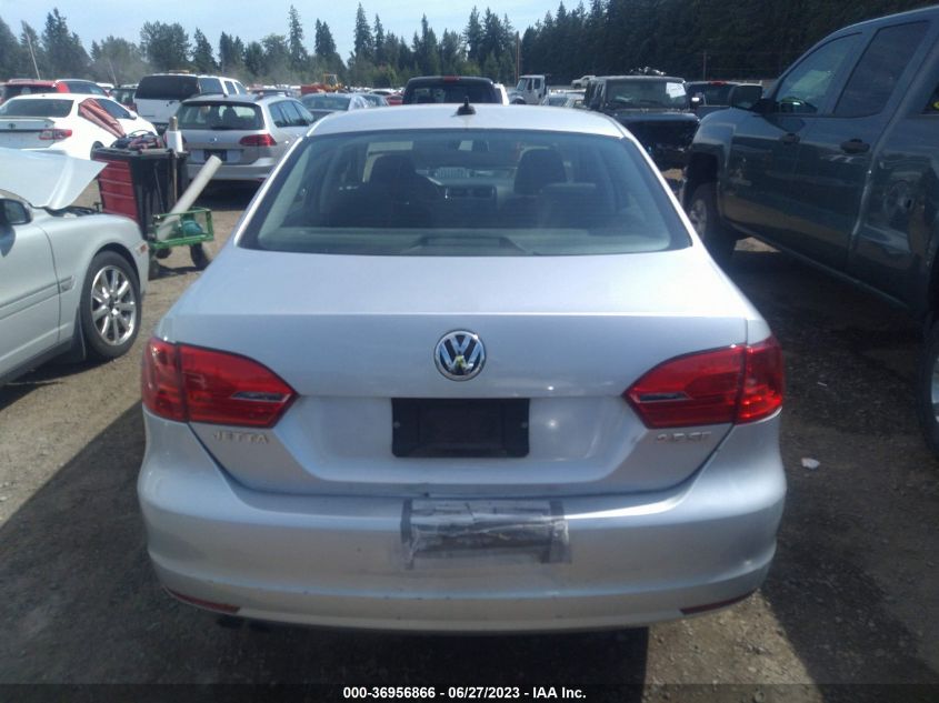 2013 VOLKSWAGEN JETTA SEDAN SE W/CONVENIENCE/SUNROOF - 3VWDP7AJXDM351317