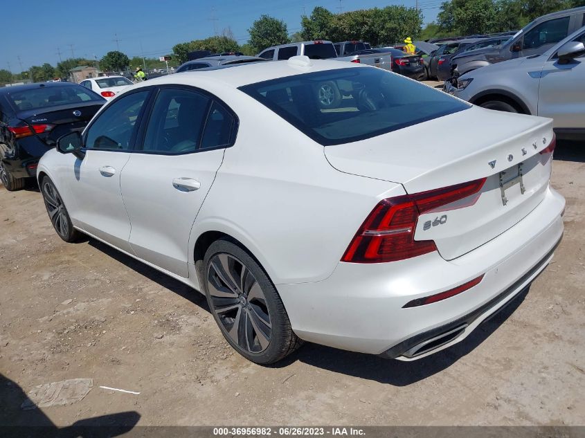 2022 VOLVO S60 MOMENTUM/INSCRIPTION - 7JRL12FZ1NG161050