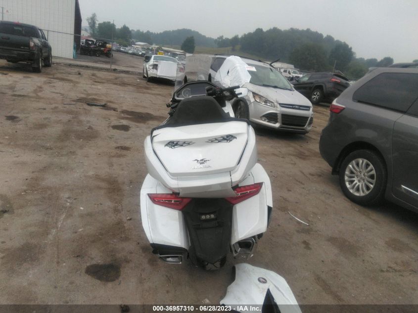 2018 HONDA GL1800 JH2SC7927JK000037