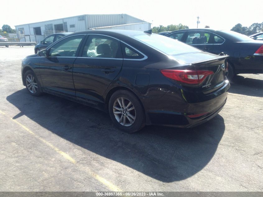 2015 HYUNDAI SONATA 2.4L SE - 5NPE24AF9FH215382