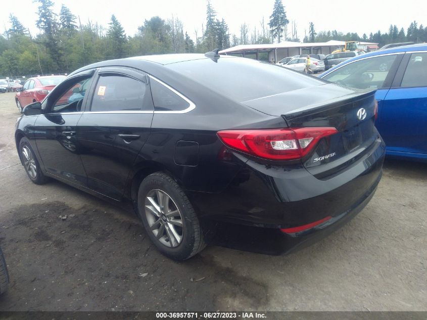 2015 HYUNDAI SONATA 2.4L SE - 5NPE24AF8FH171245