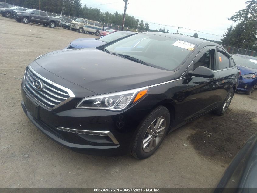 2015 HYUNDAI SONATA 2.4L SE - 5NPE24AF8FH171245