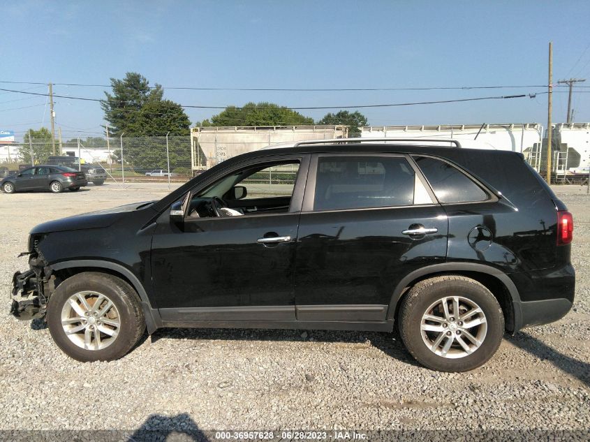 2015 KIA SORENTO LX - 5XYKT4A76FG580182