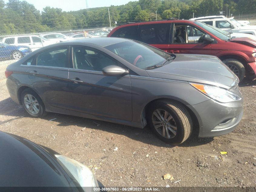 2014 HYUNDAI SONATA GLS - 5NPED4AC4EH869338