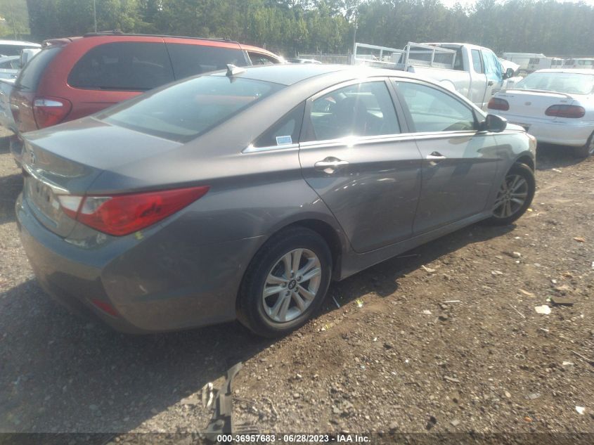 2014 HYUNDAI SONATA GLS - 5NPED4AC4EH869338