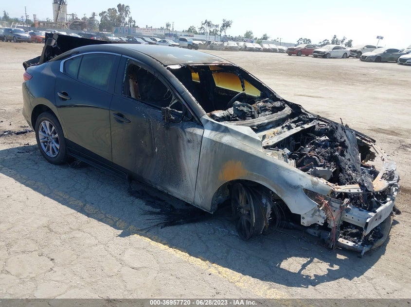 VIN 3MZBPAALXNM302092 2022 MAZDA MAZDA3 SEDAN 2.5 S