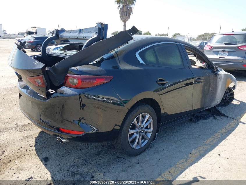 VIN 3MZBPAALXNM302092 2022 MAZDA MAZDA3 SEDAN 2.5 S