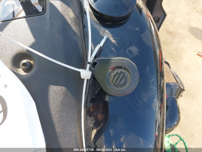 2022 HARLEY-DAVIDSON FLXRST 1HD1YXZ26NB041494