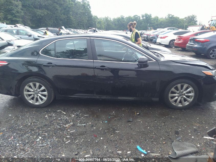 2018 TOYOTA CAMRY LE/SE/XLE/L - 4T1B11HK4JU653678