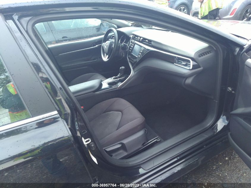 2018 TOYOTA CAMRY LE/SE/XLE/L - 4T1B11HK4JU653678