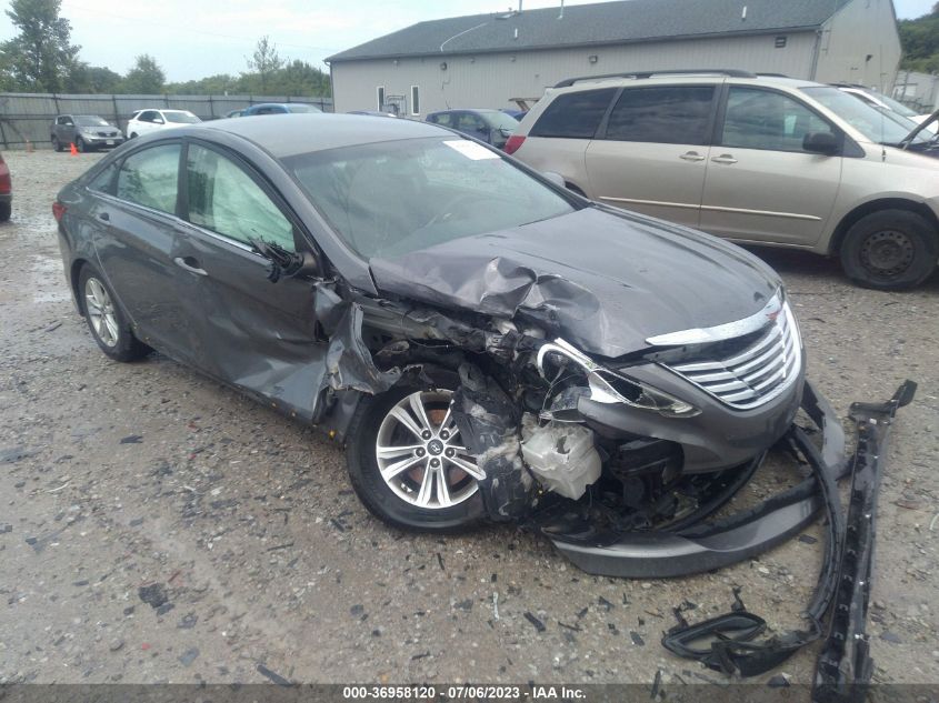 2014 HYUNDAI SONATA GLS - 5NPEB4AC5EH904596