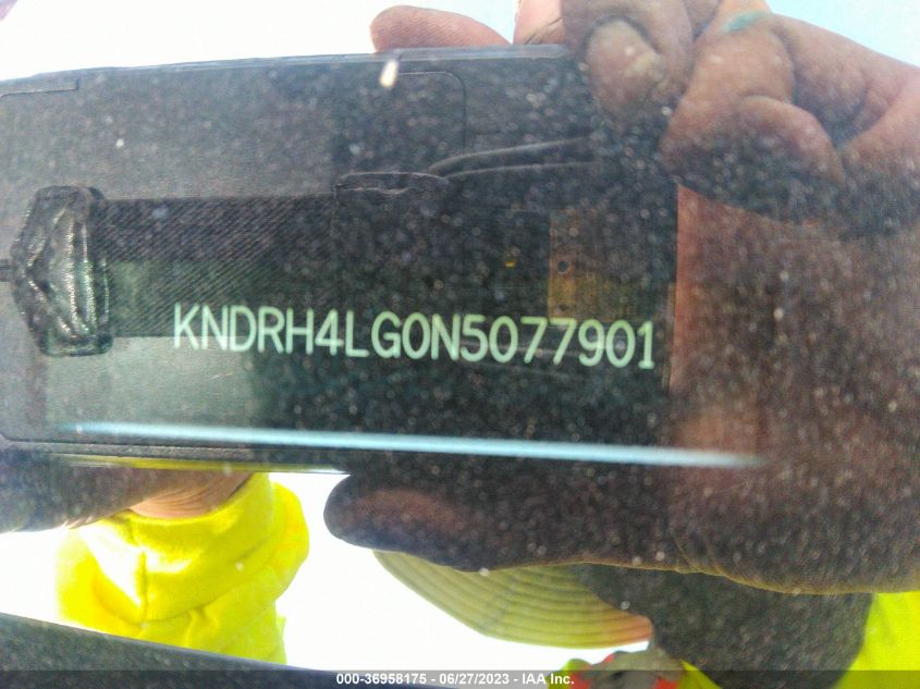 2022 KIA SORENTO HYBRID EX KNDRH4LG0N5077901
