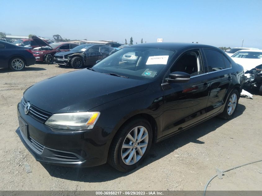 2014 VOLKSWAGEN JETTA SEDAN SE W/CONNECTIVITY - 3VWD07AJ2EM382745