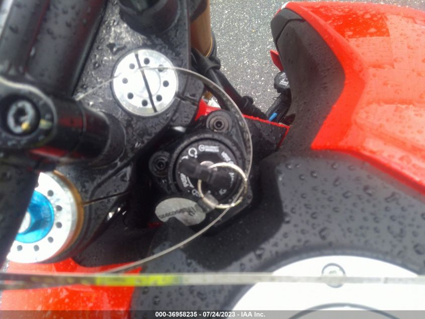 2022 DUCATI HYPERMOTARD 950/950 SP ZDMBAJDT2NB008956