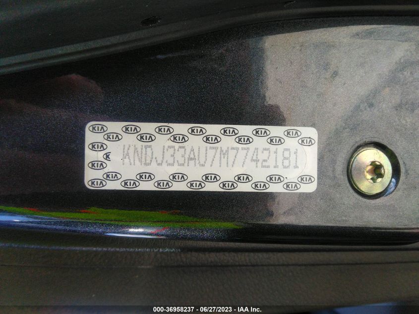 2021 KIA SOUL EX - KNDJ33AU7M7742181