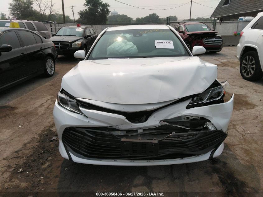 2018 TOYOTA CAMRY LE/SE/XLE/L - 4T1B11HKXJU579957