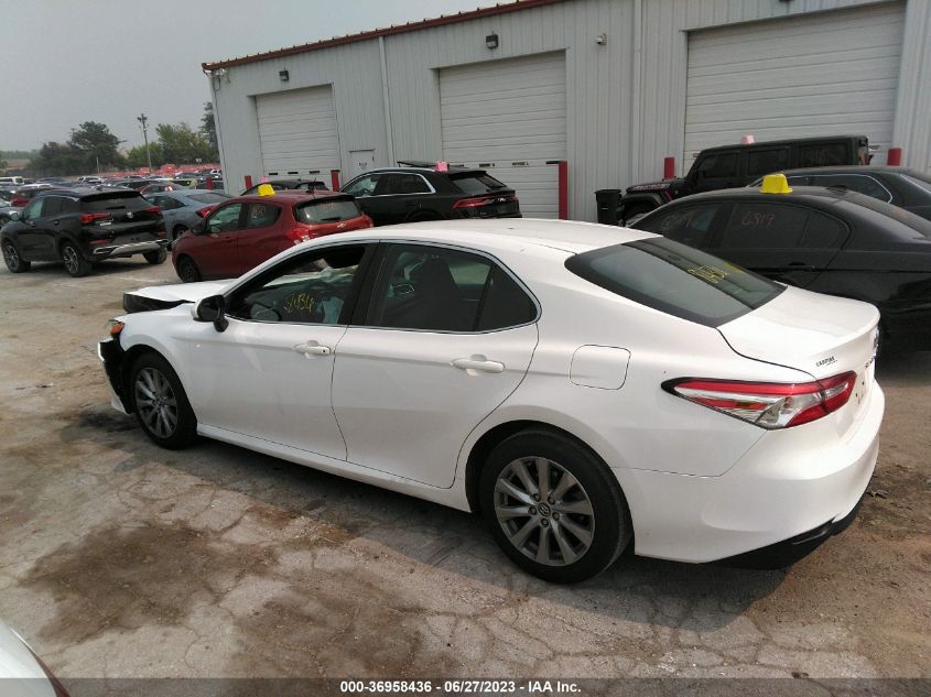 2018 TOYOTA CAMRY LE/SE/XLE/L - 4T1B11HKXJU579957